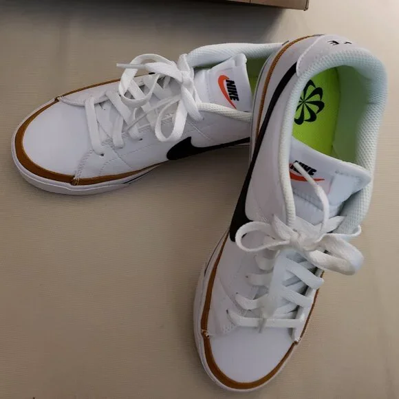 NWT women's Nike Court Legacy NN - Picture 6 of 14